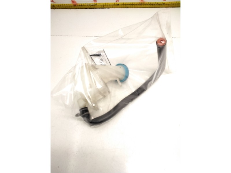 Recambio de deposito bomba freno para nissan referencia OEM IAM 76047022  LUCAS