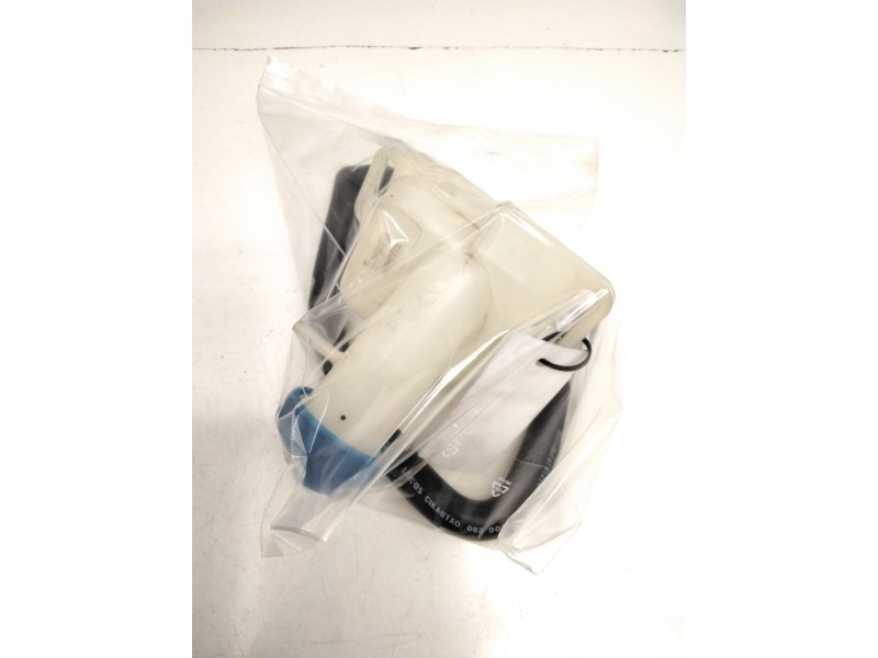 Recambio de deposito bomba freno para nissan referencia OEM IAM 76047022  LUCAS