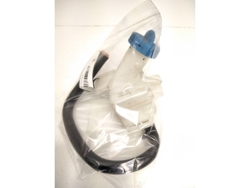 Recambio de deposito bomba freno para nissan referencia OEM IAM 76047022  LUCAS