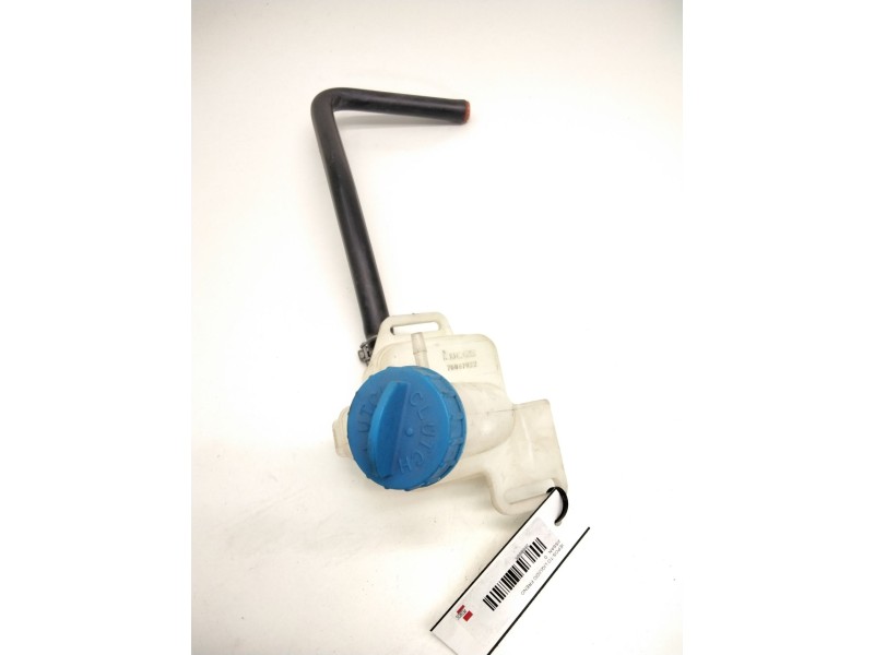 Recambio de deposito bomba freno para nissan referencia OEM IAM 76047022  LUCAS