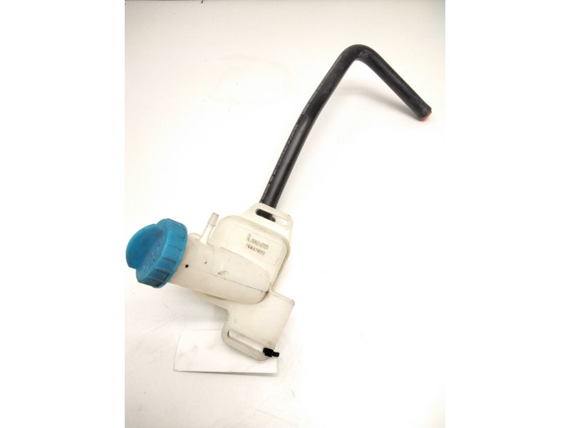 Recambio de deposito bomba freno para nissan referencia OEM IAM 76047022  LUCAS