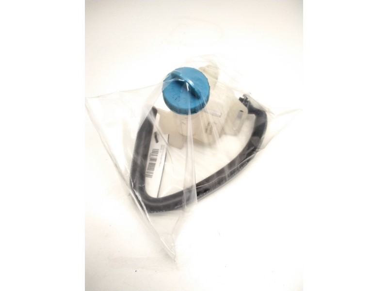 Recambio de deposito bomba freno para nissan referencia OEM IAM 76047022  LUCAS