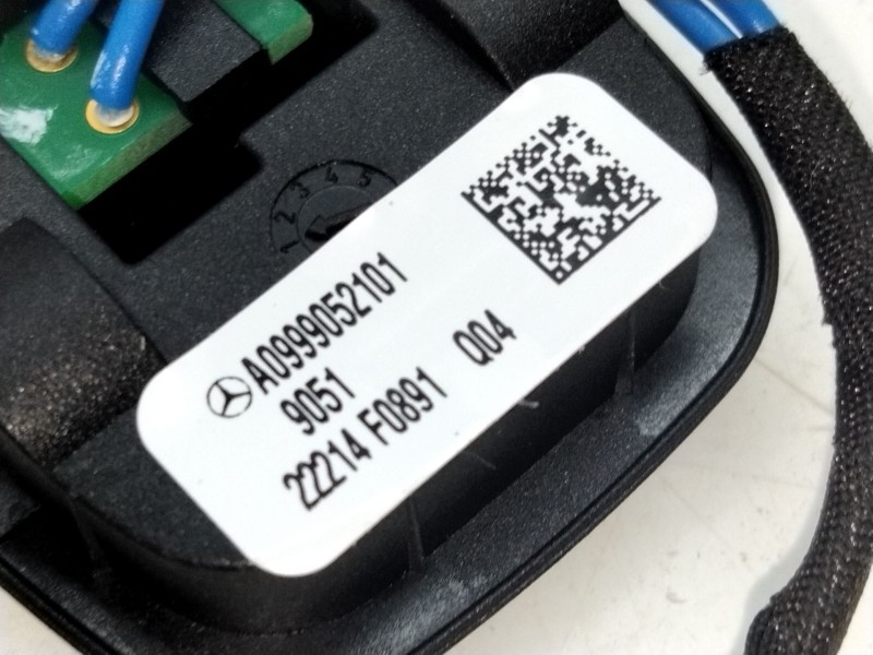 Recambio de varios para mercedes-benz referencia OEM IAM A0999055304  