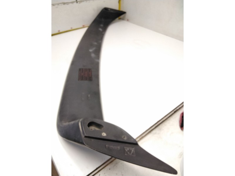 Recambio de aleron trasero para » otros... referencia OEM IAM AUTO-SPOILER 0-521 UNIVERSAL 131CM LARGO
