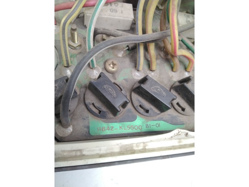 Recambio de pantalla multifuncion para nissan referencia OEM IAM 11642KL5500  CARRETILLA WF03A33U