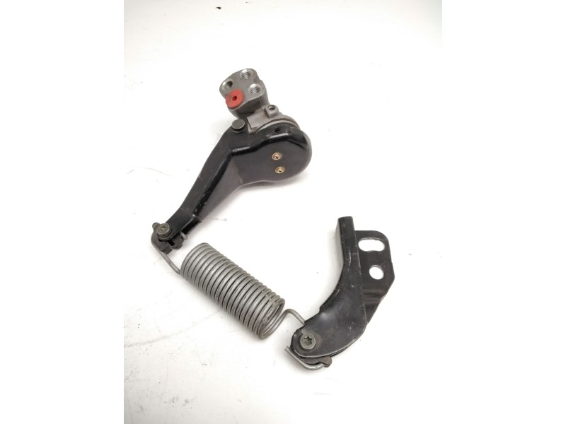 Recambio de distribuidor de frenada para nissan referencia OEM IAM NISSAN QUEST  