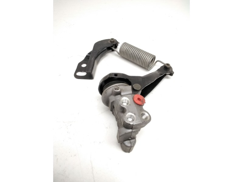 Recambio de distribuidor de frenada para nissan referencia OEM IAM NISSAN QUEST  