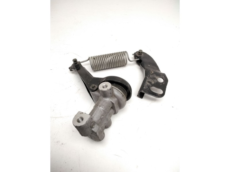 Recambio de distribuidor de frenada para nissan referencia OEM IAM NISSAN QUEST  