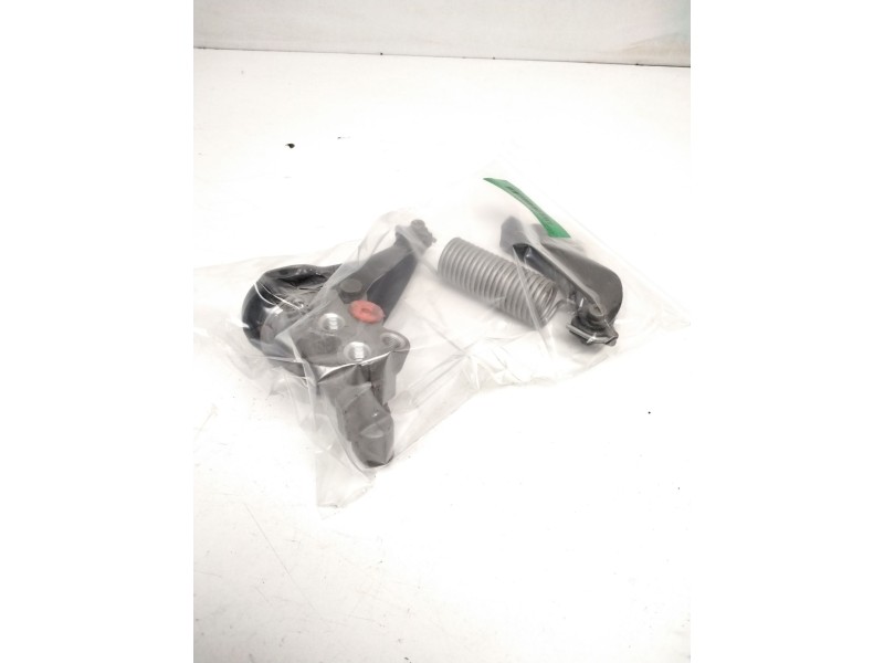 Recambio de distribuidor de frenada para nissan referencia OEM IAM NISSAN QUEST  