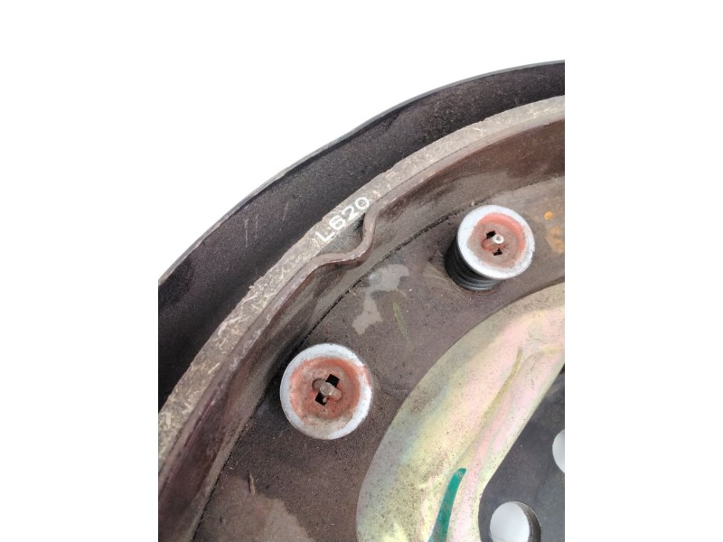 Recambio de kit mordaza para nissan referencia OEM IAM L620 TRAS. DERECHO CARRETILLA ELEVADORA