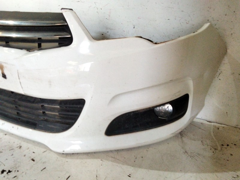 Recambio de paragolpes delantero para citroën c4 ii (nc_) 1.4 vti 95 referencia OEM IAM   