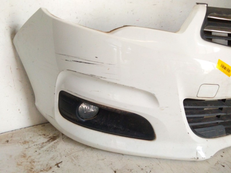 Recambio de paragolpes delantero para citroën c4 ii (nc_) 1.4 vti 95 referencia OEM IAM   