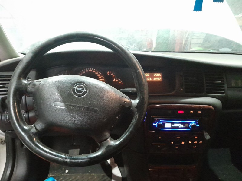 opel vectra b (j96) del año 2000