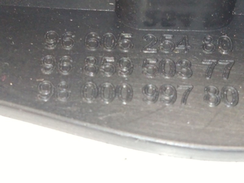 Recambio de maneta interior delantera izquierda para citroën c4 aircross 1.6 hdi 115 referencia OEM IAM 9800099780  