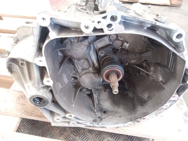 Recambio de caja cambios para citroën c4 aircross 1.6 hdi 115 referencia OEM IAM 20EA61  