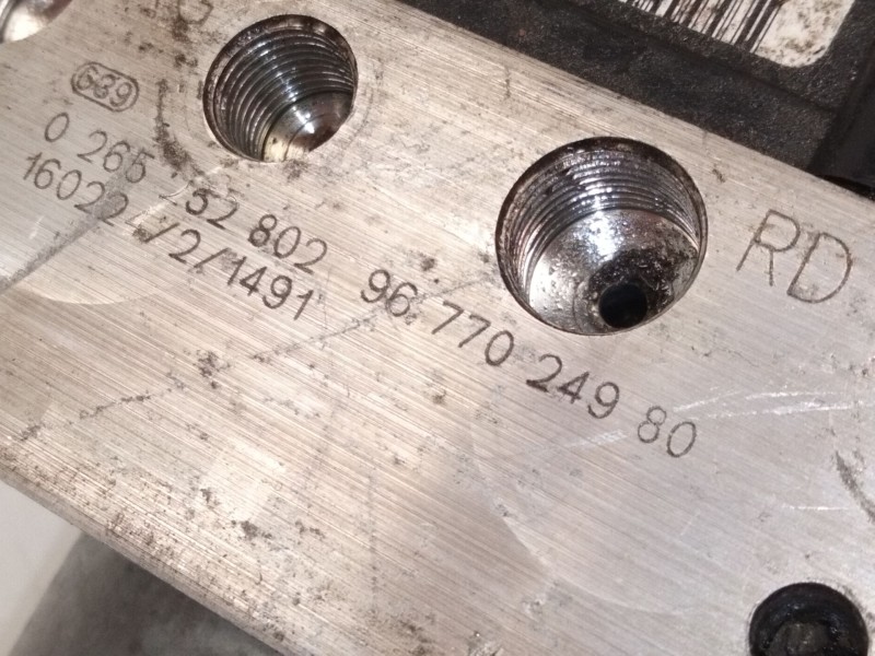 Recambio de abs para citroën c4 aircross 1.6 hdi 115 referencia OEM IAM 9677024980 0265252802 