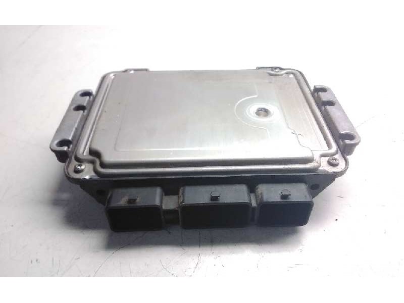 Recambio de centralita motor uce para renault megane ii berlina 5p dynamique referencia OEM IAM 0281011776 8200391966 