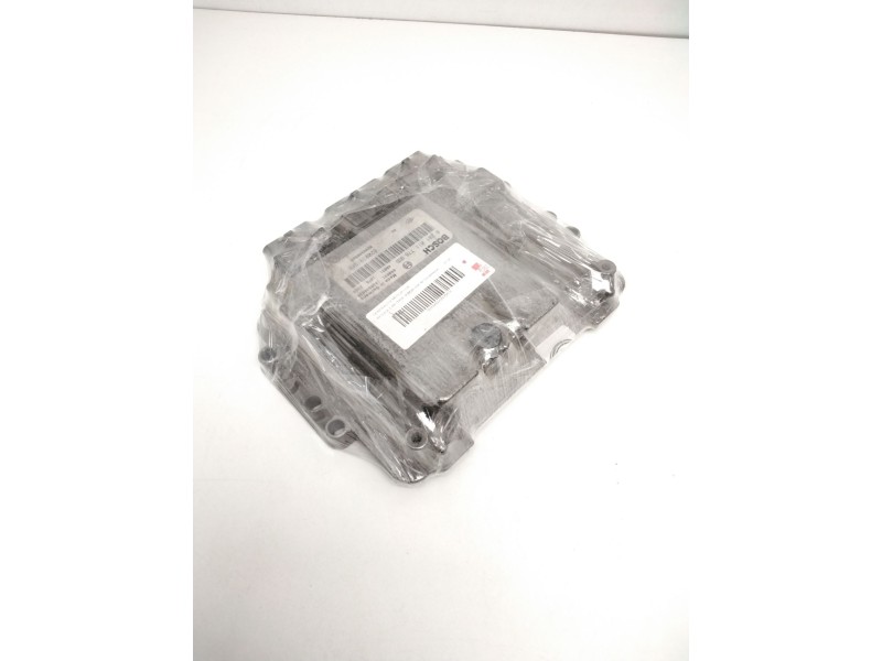 Recambio de centralita motor uce para renault megane ii berlina 5p dynamique referencia OEM IAM 0281011776 8200391966 