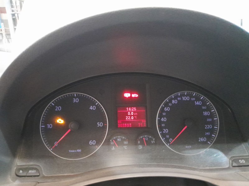 volkswagen golf v (1k1) del año 2004