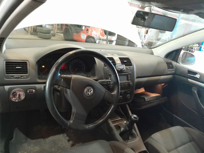 volkswagen golf v (1k1) del año 2004