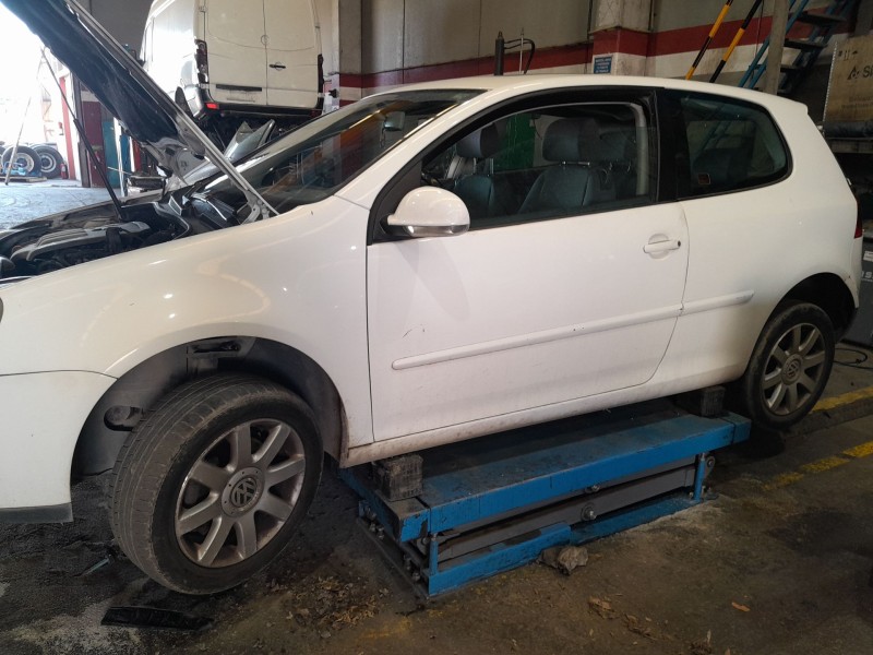 volkswagen golf v (1k1) del año 2004