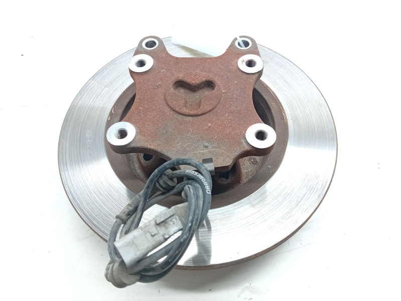 Recambio de buje trasero izquierdo para citroën c4 aircross 1.6 hdi 115 referencia OEM IAM   