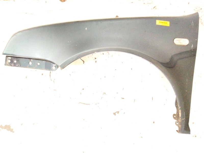 Recambio de aleta delantera izquierda para volkswagen golf iv (1j1) 1.9 tdi referencia OEM IAM 1J0821155  