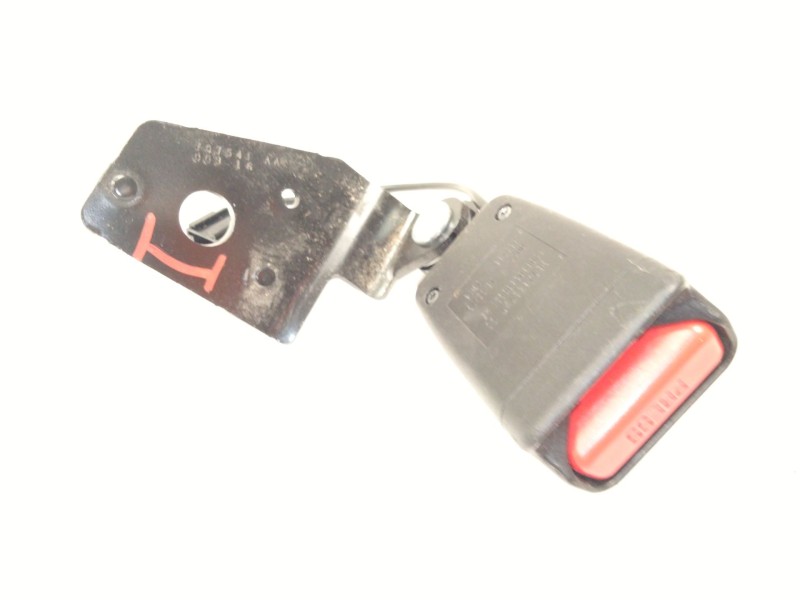 Recambio de enganche cinturon trasero izquierdo para citroën c4 aircross 1.6 hdi 115 referencia OEM IAM 96748537XT  