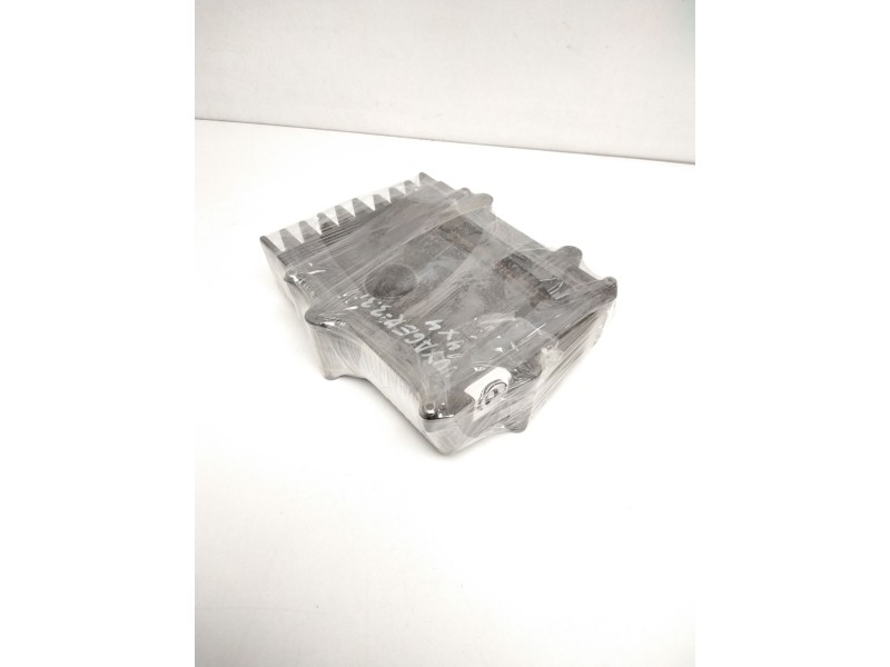 Recambio de centralita motor uce para chrysler voyager (es) 3.3 cat referencia OEM IAM 04796124 Na4736124 4TEATH121711T3W