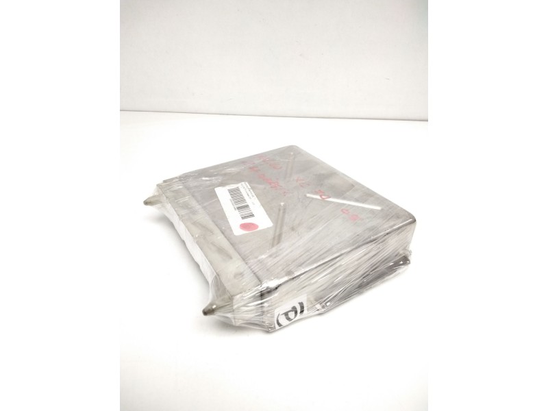 Recambio de centralita motor uce para volvo xc70 2.4 diesel cat referencia OEM IAM 00001313A6 27.18 92584