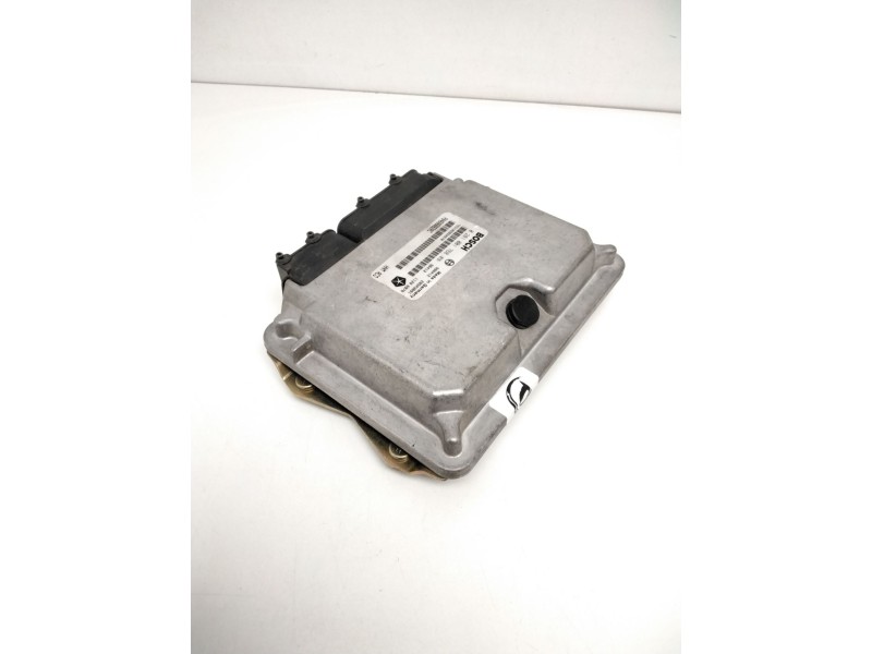 Recambio de centralita motor uce para » otros... premium 370 26 g 6x2 referencia OEM IAM 0281001768 257 123739