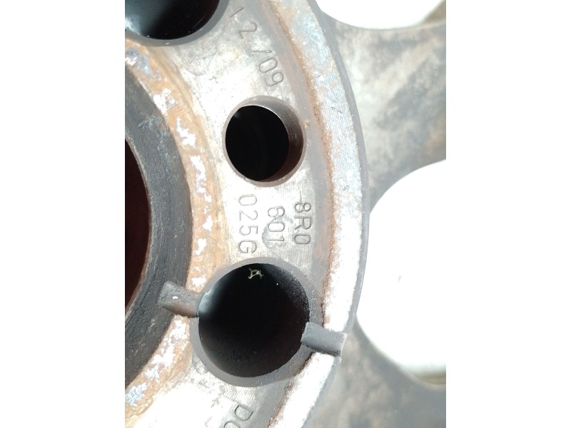 Recambio de llanta aluminio para audi q5 (8rb) 2.0 tdi quattro referencia OEM IAM 8R0601025G  