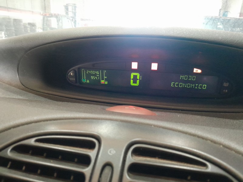 citroën xsara picasso (n68) del año 2004