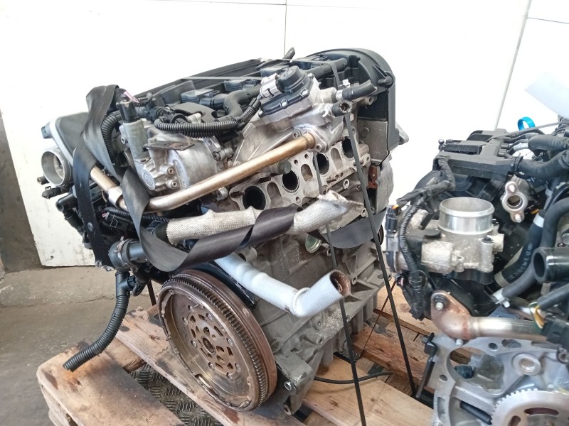 Recambio de motor completo para volkswagen golf v (1k1) 2.0 fsi referencia OEM IAM   
