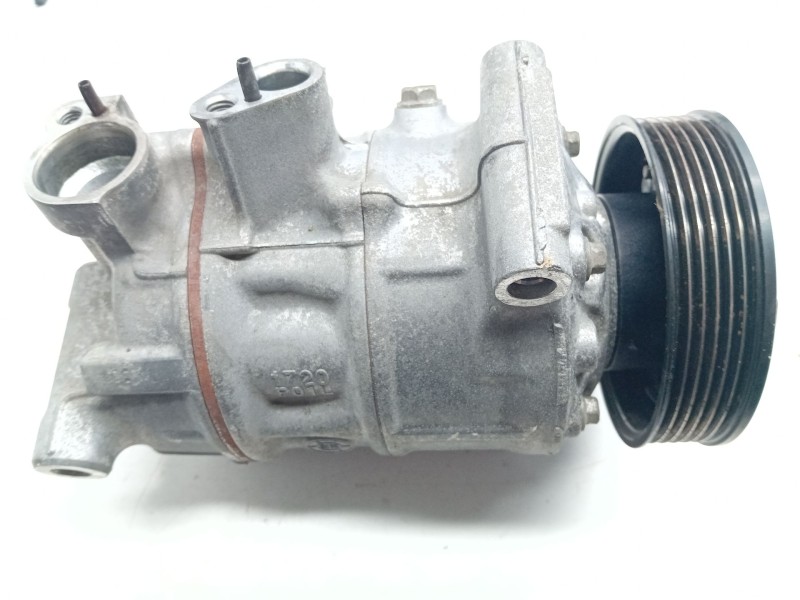 Recambio de compresor aire acondicionado para volkswagen golf v (1k1) 2.0 fsi referencia OEM IAM 5Q0820803C  