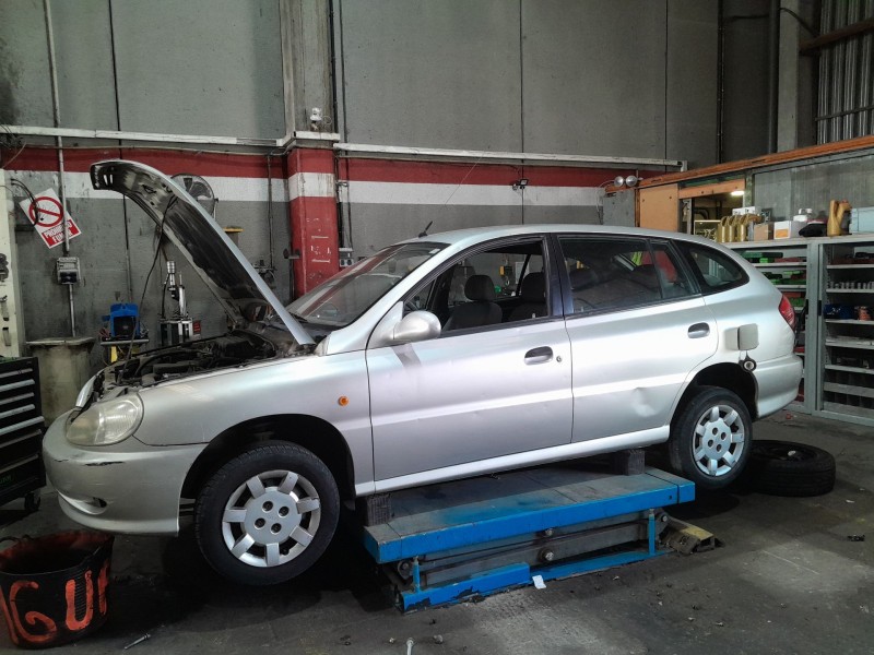 kia rio i hatchback (dc) del año 2002