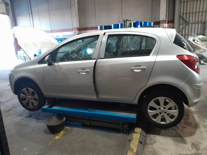 opel corsa d (s07) del año 2008