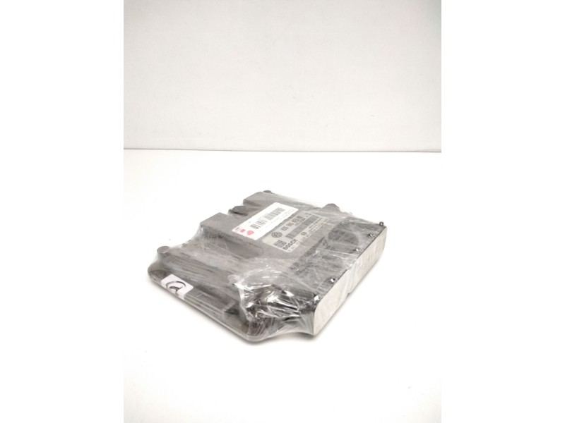 Recambio de centralita motor uce para volkswagen golf v berlina (1k1) 2.0 tdi referencia OEM IAM 0281013228 03G906021KK 1039S159