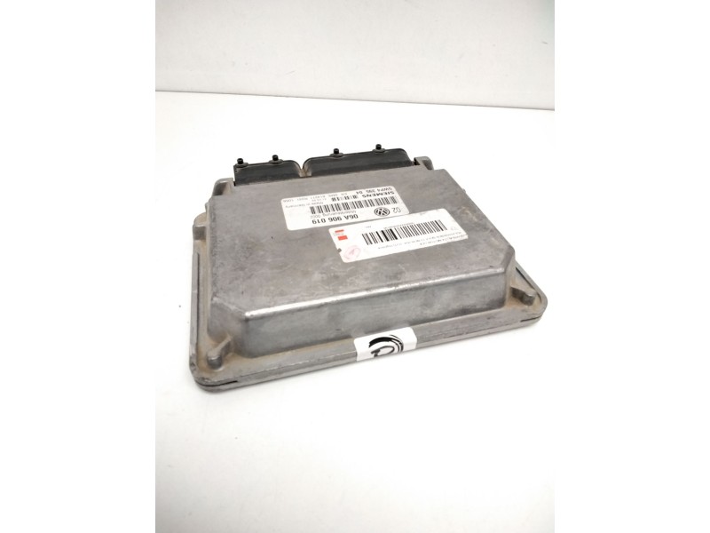 Recambio de centralita motor uce para volkswagen golf iv berlina (1j1) highline referencia OEM IAM 06A909019 5WP439504 814211