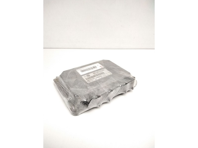 Recambio de centralita motor uce para volkswagen golf iv berlina (1j1) 1.6 referencia OEM IAM 06A906019BQ 5WP4441 927504