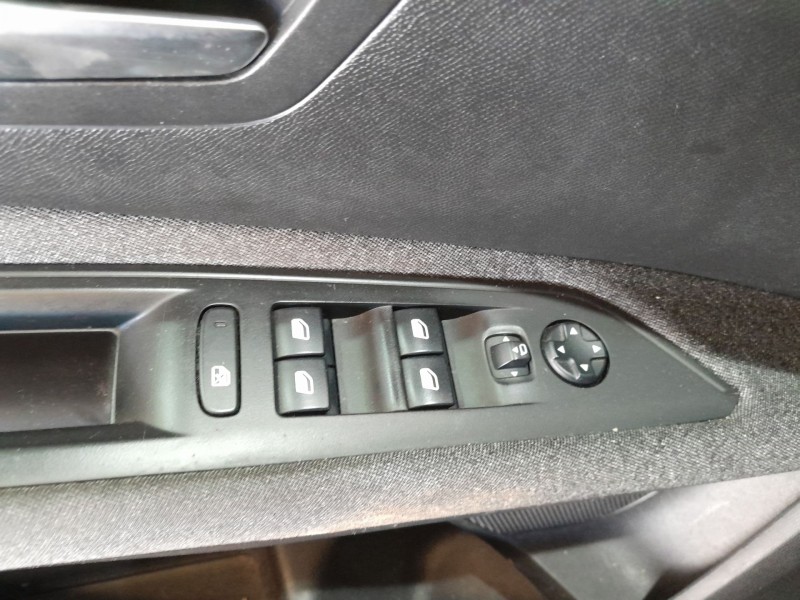 peugeot 3008 ii suv (mc_, mr_, mj_, m4_) del año 2018