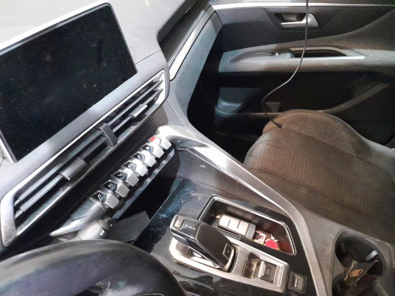 peugeot 3008 ii suv (mc_, mr_, mj_, m4_) del año 2018