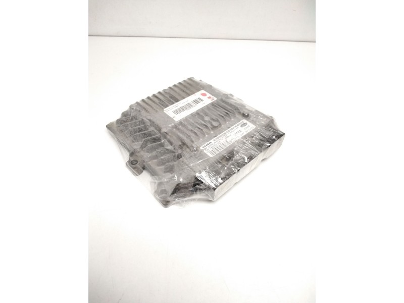 Recambio de centralita motor uce para ford fiesta (cbk) referencia OEM IAM 7S6112A650EA 5WS40632AT 285440822