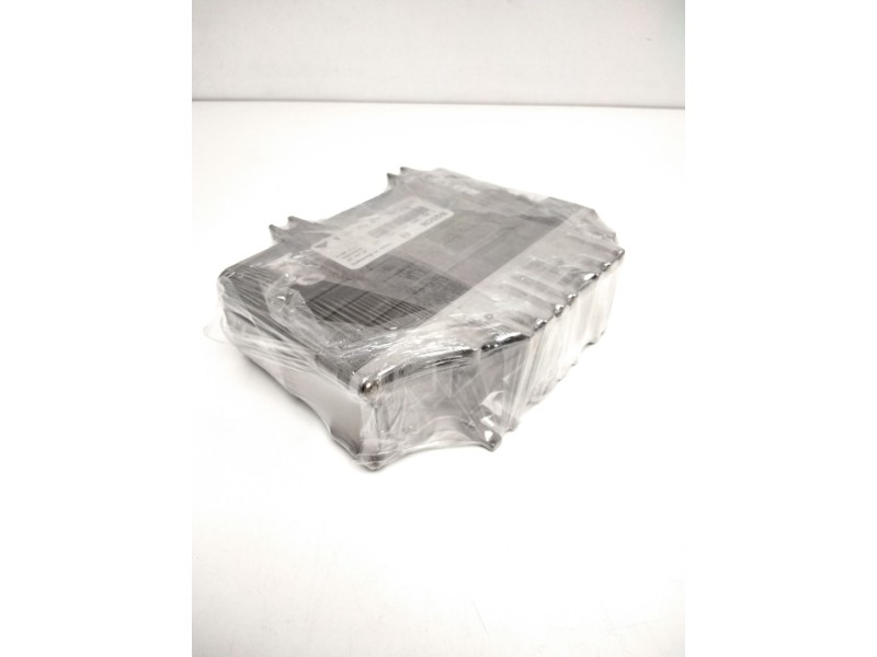 Recambio de centralita motor uce para volkswagen golf iii berlina (1h1) 1.6 referencia OEM IAM 0261203302 030906026R 28624