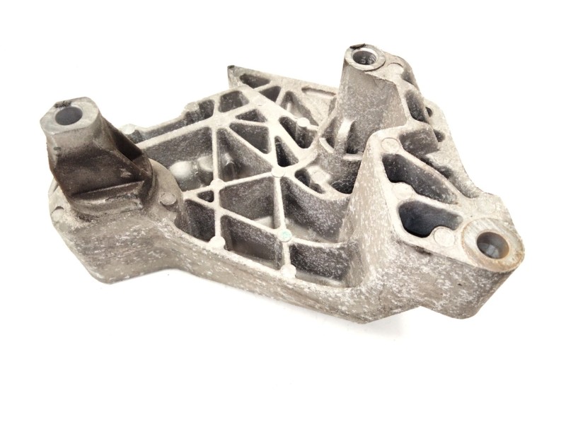 Recambio de soporte motor para volkswagen golf vii (5g1, bq1, be1, be2) 2.0 tdi referencia OEM IAM 06F199207  