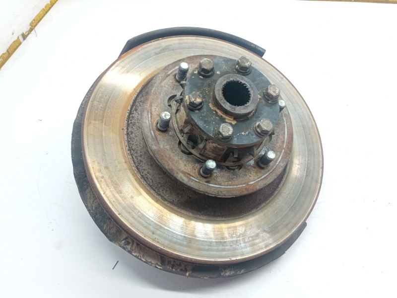 Recambio de mangueta delantera izquierda para mitsubishi montero sport i (k7_, k9_) 2.5 td (k94w) referencia OEM IAM MR113893  