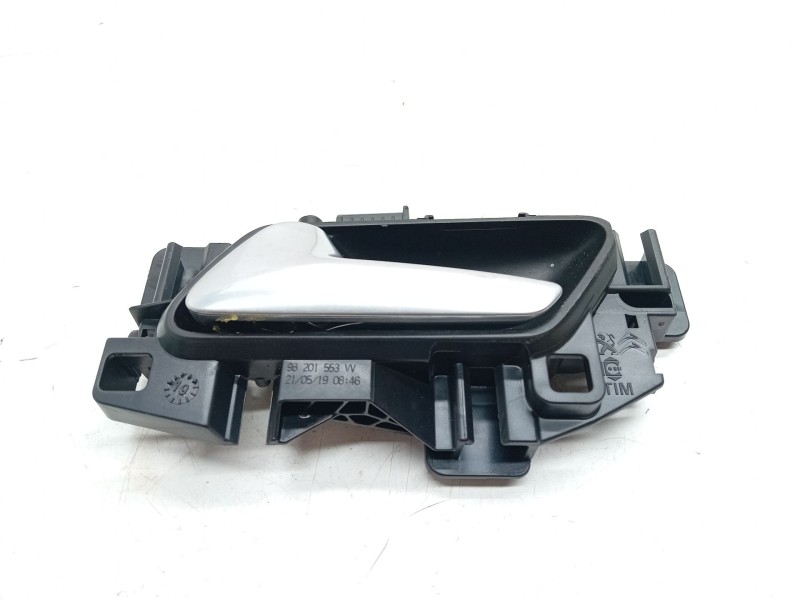 Recambio de maneta interior delantera izquierda para peugeot 3008 ii suv (mc_, mr_, mj_, m4_) 1.5 bluehdi 130 referencia OEM IAM