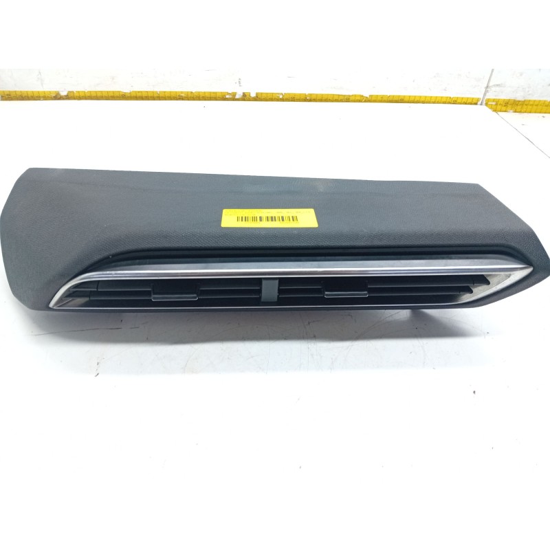 Recambio de aireador central para peugeot 3008 ii suv (mc_, mr_, mj_, m4_) 1.5 bluehdi 130 referencia OEM IAM 9814075577  
