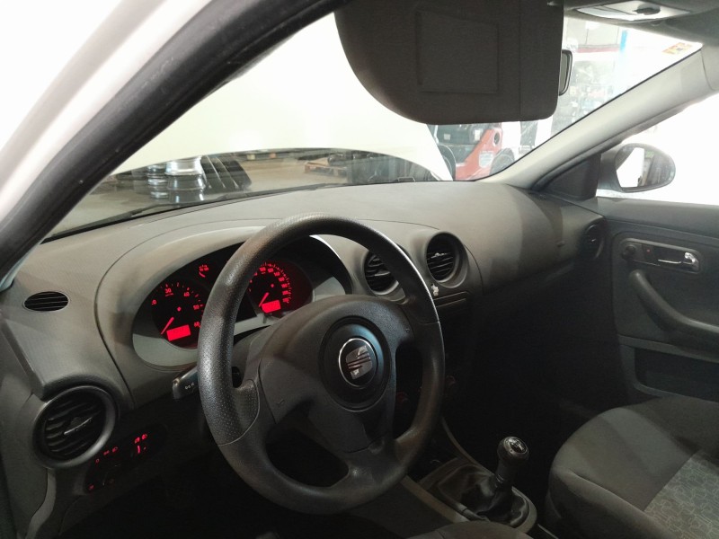 seat ibiza iii (6l1) del año 2008