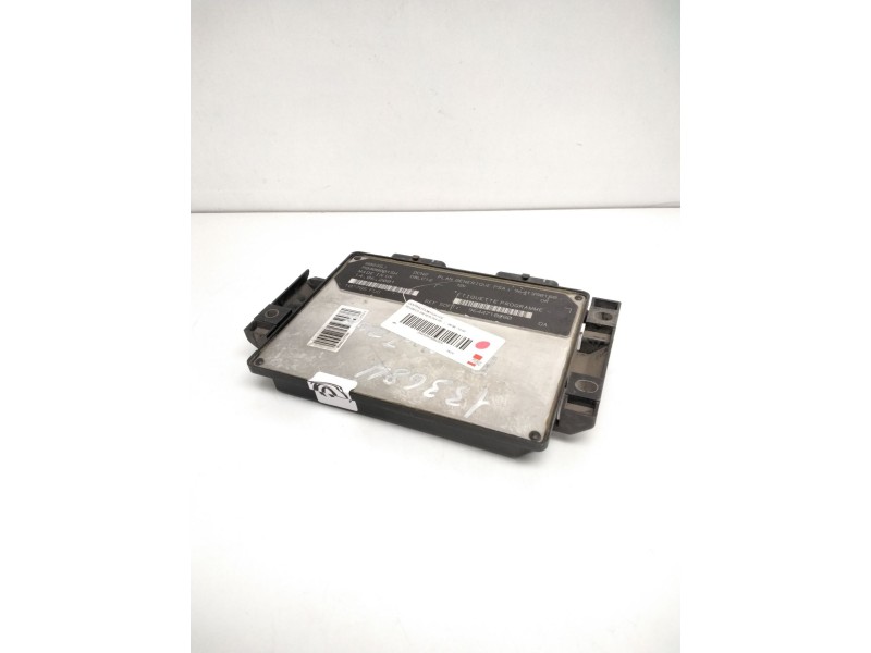 Recambio de centralita motor uce para peugeot 206 berlina xr referencia OEM IAM 9641390180 9644710280 80845J